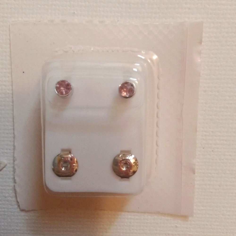 Cute 😍 Light pink Real sterling silver 925 piercing earrings